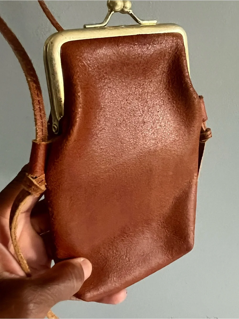 Vintage leather change